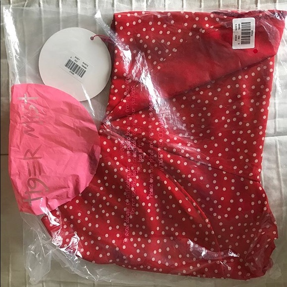 Shorts - Picture 3 of 4